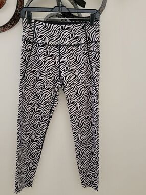 Victoria's Secret Black & White Zebra Print Leggings